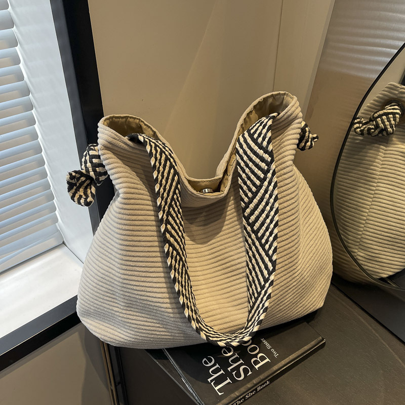 Bolsos Tote de Gran Capacidad  - Interior Design Class reseña y precio